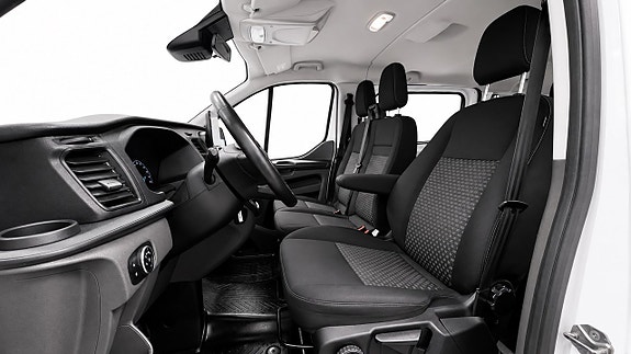 Ford Transit Custom 12 of 19