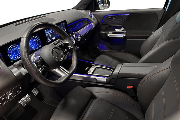 Mercedes-Benz EQB250+ 8 of 23