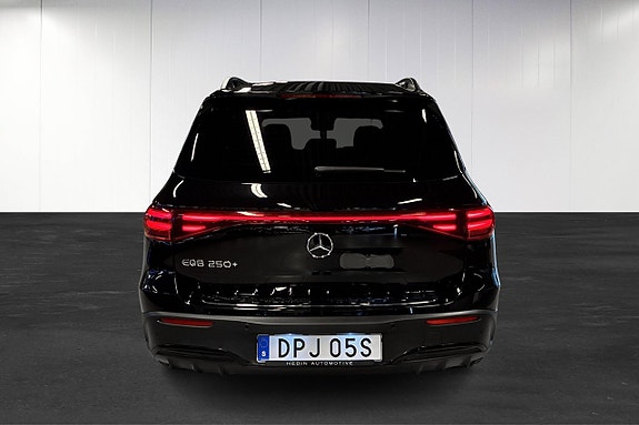 Mercedes-Benz EQB250+ 6 of 23