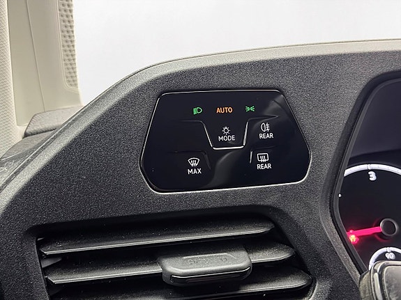 Volkswagen Caddy 27 of 30