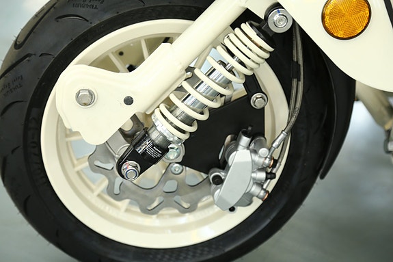 Royal Alloy GP350 SE med sidovagn 13 of 21