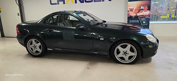 Mercedes-Benz SLK230 3 of 5
