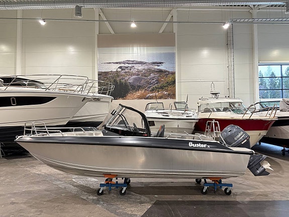 Buster X 2022 ink. Yamaha F70 ENDAST 26h HÖSTDEAL