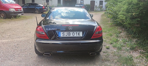 Mercedes-Benz SLK200 11 of 14