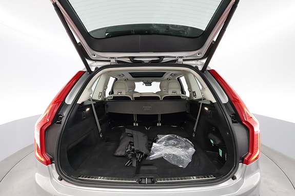 Volvo XC90 29 of 30
