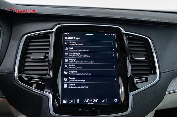 Volvo XC90 16 of 27