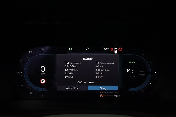 Volvo XC90 17 of 30