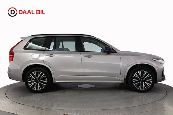 Volvo XC90 5 of 30