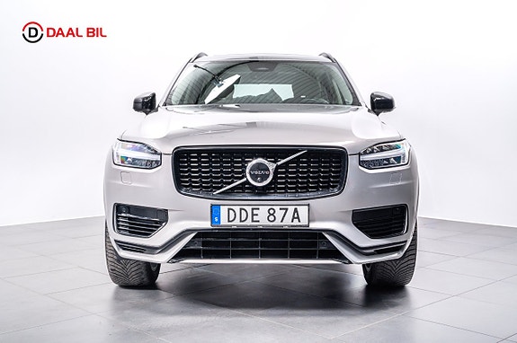 Volvo XC90 3 of 5