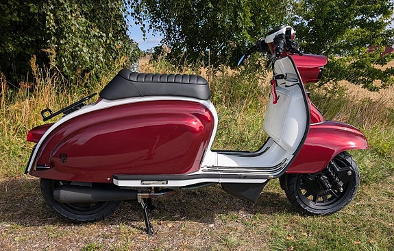 Royal Alloy JPS 350 onroad 2 of 9