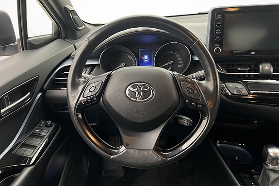 Toyota C-HR 11 of 26
