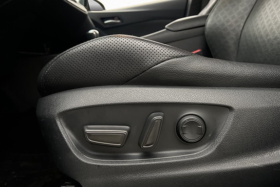 Toyota C-HR 22 of 26