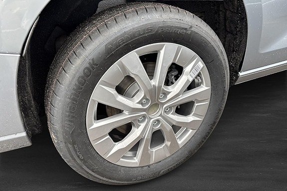 Ford Transit Connect 5 of 11