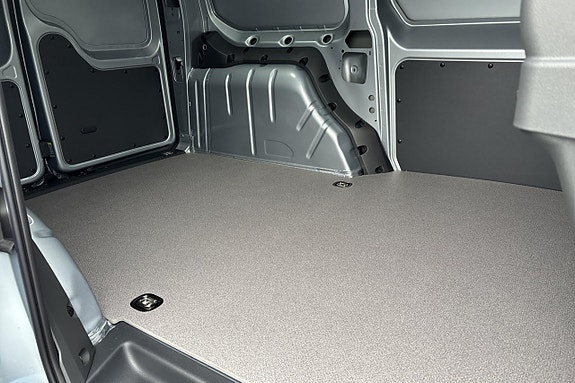 Ford Transit Connect 9 of 11