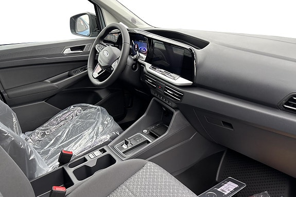 Ford Transit Connect 7 of 11