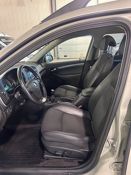 Saab 9-3 7 of 12