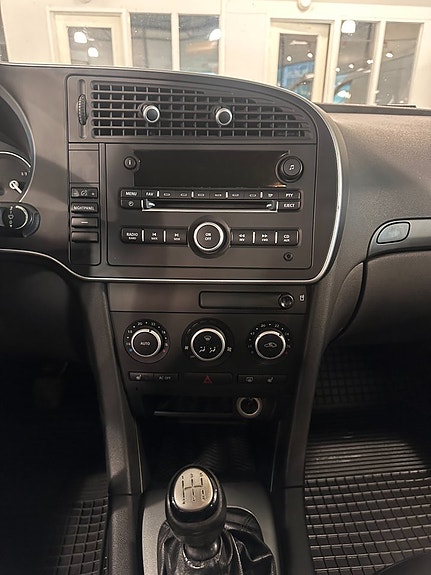 Saab 9-3 10 of 12