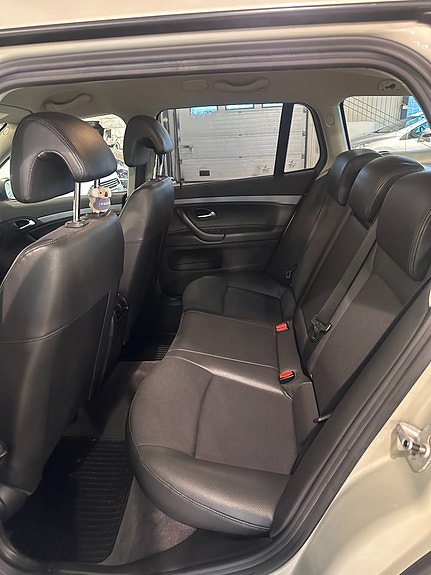 Saab 9-3 8 of 12