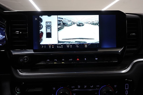 Chevrolet Silverado EV 25 of 26