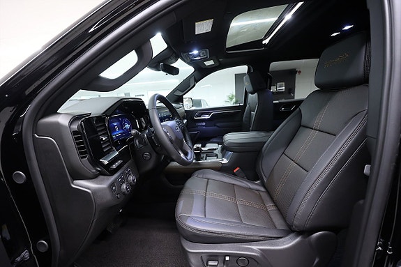 Chevrolet Silverado EV 16 of 26