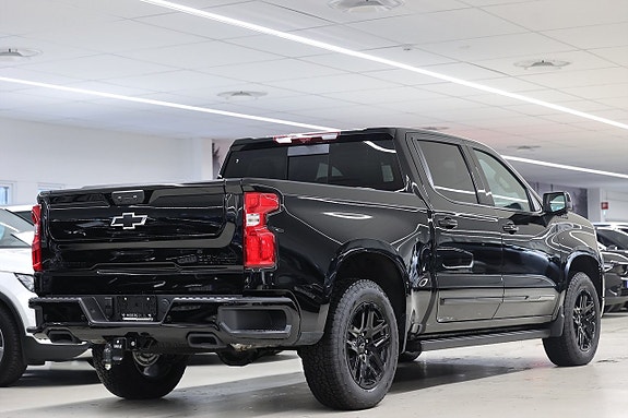 Chevrolet Silverado EV 8 of 26