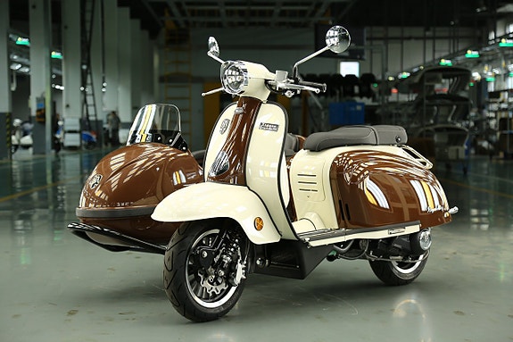 Royal Alloy TG350 SE med sidovagn 6 of 30