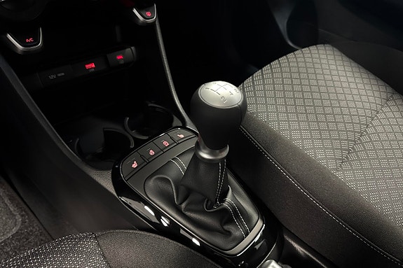 Kia Picanto 12 of 17