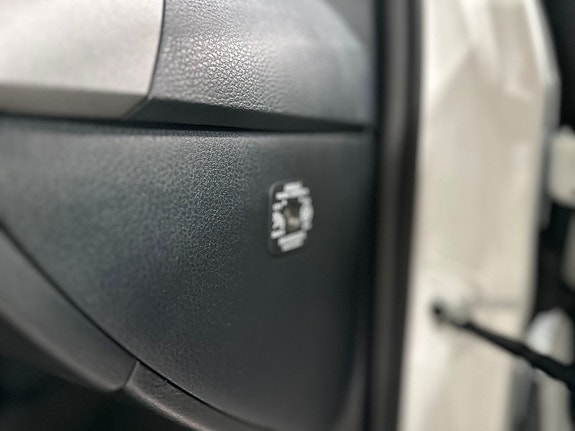 Toyota C-HR 14 of 24