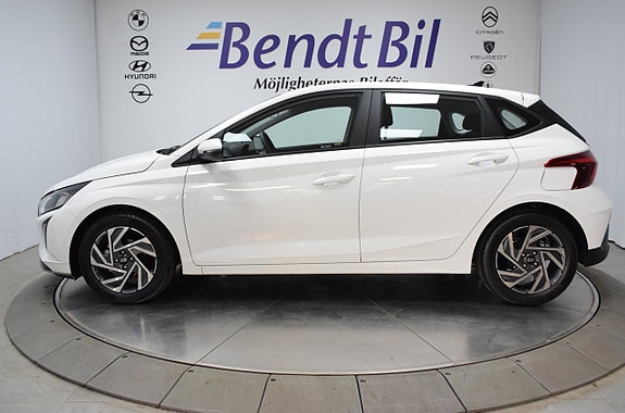 Hyundai i20 7 of 23
