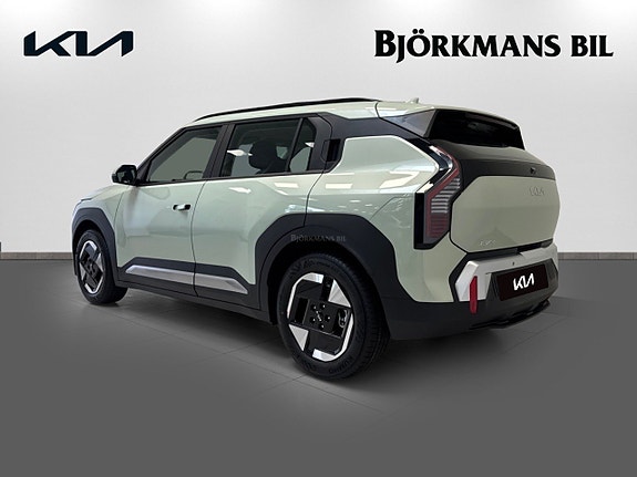 Kia EV3 6 of 21