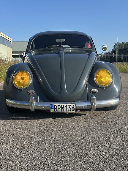 Volkswagen 113 2 of 6