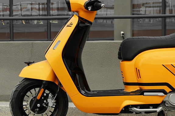 Royal Alloy GT2 125 Sport 14 of 30