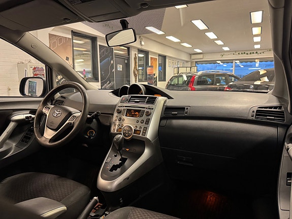Toyota Verso 9 of 17