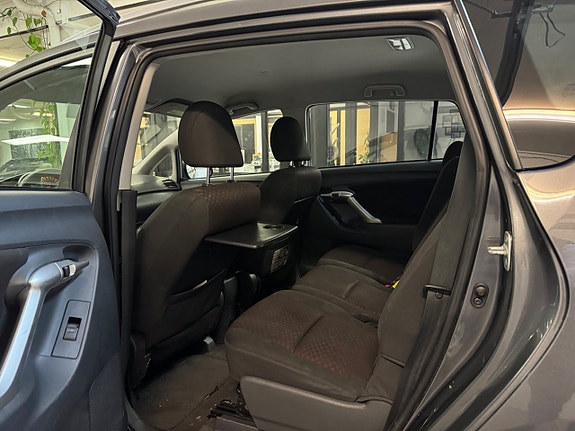 Toyota Verso 13 of 17