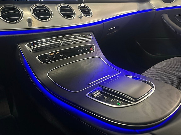 Mercedes-Benz E220 17 of 20
