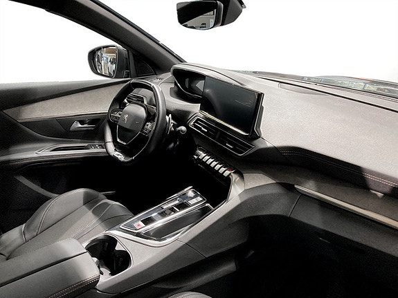 Peugeot 3008 10 of 15