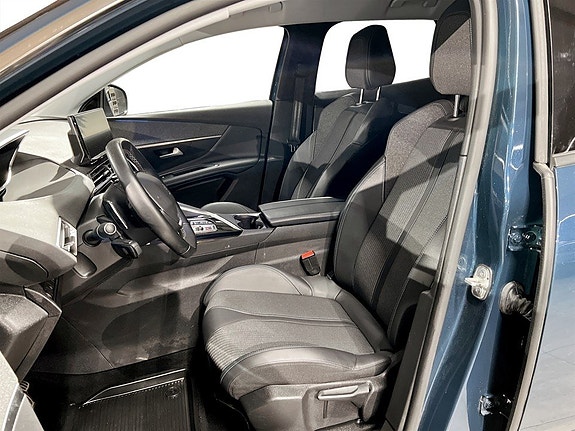 Peugeot 3008 4 of 5