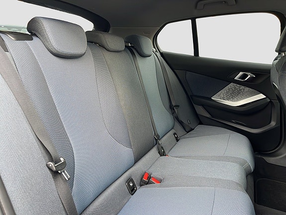 BMW 120 15 of 17