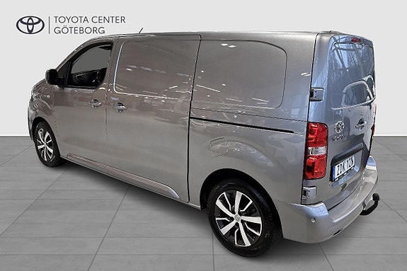 Toyota Proace 2 of 5
