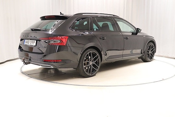 Skoda Superb 4 of 5