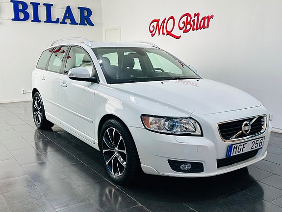 Volvo V50 2 of 20