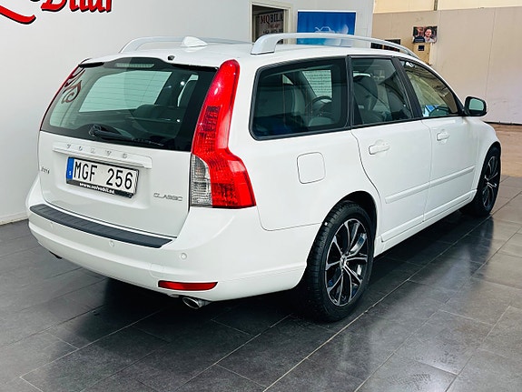 Volvo V50 8 of 20