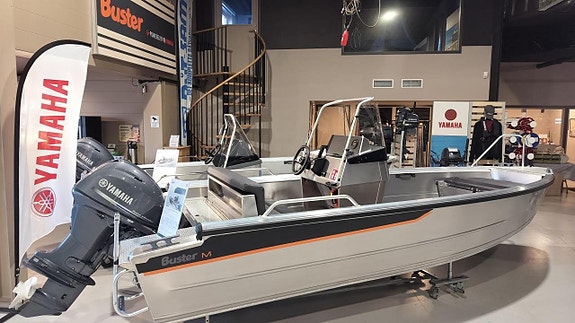 Buster Mcc Comfort 2026 + Yamaha F40FETL