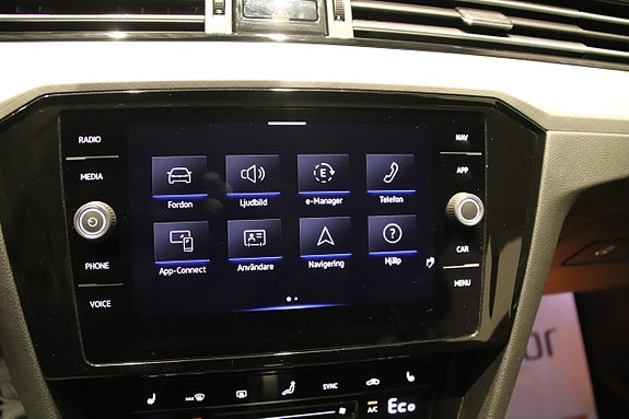 Volkswagen Passat 17 of 17