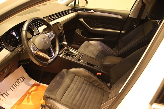 Volkswagen Passat 9 of 17