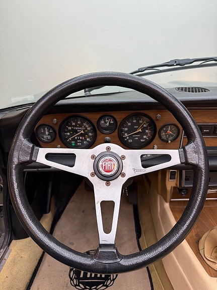 Fiat Spider 9 of 14