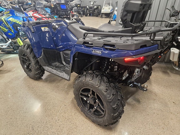 Polaris Sportsman 570 SP Touring (momsad) 2 of 3