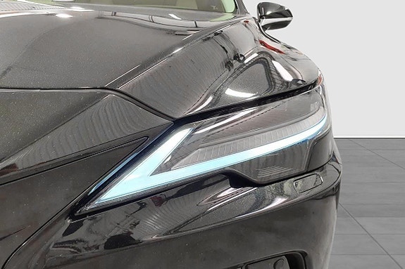Lexus RX350h 11 of 25