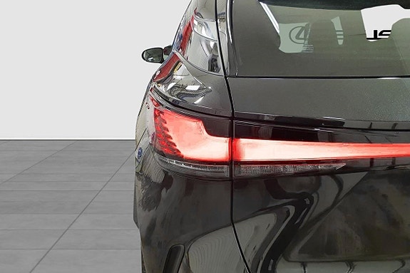 Lexus RX350h 12 of 25