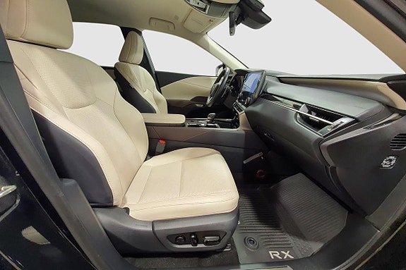 Lexus RX350h 18 of 25